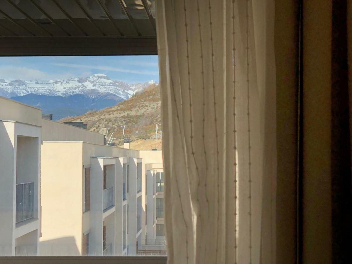Deluxe Pirineos Apartment Sabinanigo Ngoại thất bức ảnh